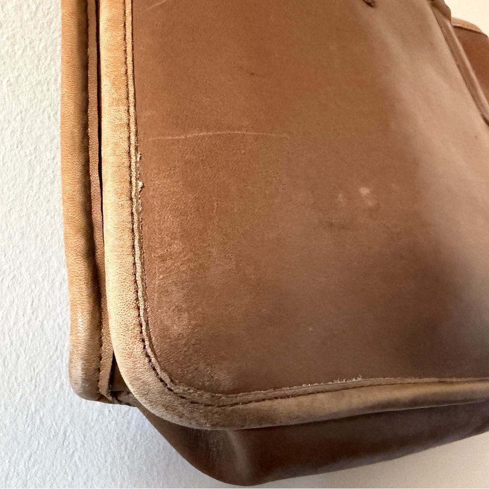 Vintage Coach Leatherwear Tan Briefcase - Picture 13 of 15
